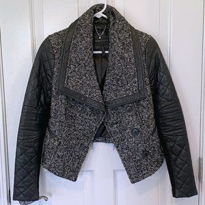 Trendy tweed BCBG jacket. Genuine leather!